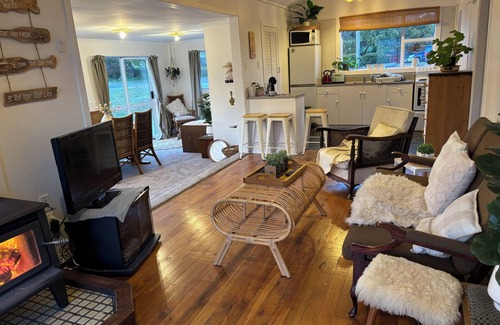 Karitane Casa | Relaxing cosy beach retreat
