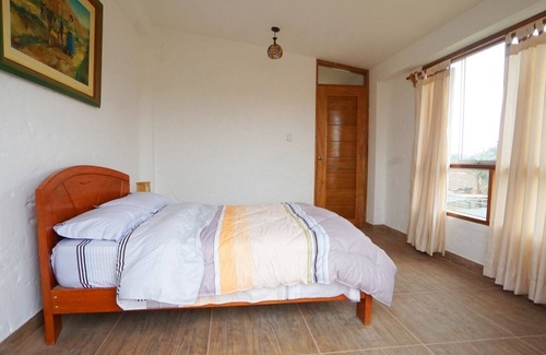 Moche Otro | Apartamento moderno y grande y relajante con vistas a las ruinas de La Huaca del Sol y La Luna.