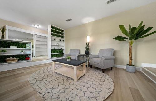 Fort King District Casa | Relaxing, Cozy 3BR Pool Home with King Suite!