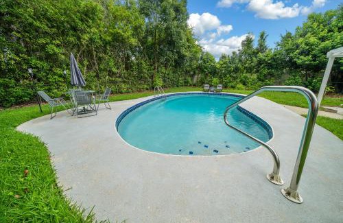 Fort King District Casa | Relaxing, Cozy 3BR Pool Home with King Suite!
