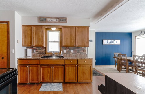 Atwater Casa | Relaxing Diamond Lake Vacation Home (Spicer Area)