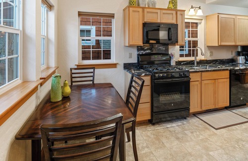 Dover Bay Casa | Relaxing Dover Bay Escape with Marina and Trail Access