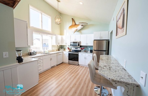 Emerald Isle Casa | Relaxing Family Retreat · Poolside Duplex Near the Beach