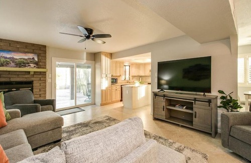 Fountain Hills Casa | Relaxing Fountain Hills Getaway wPool and Hot tub