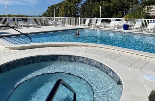 Redington Shores Condominio | ABRIL 2019 DISPONIBLE! San Remo en el Golfo! 2 dormitorios/