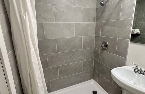 Oak Creek Apartamento | Relaxing Getaway in our Rustic at Lodges of Oak Creek!