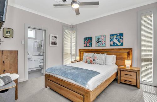 Grange Casa | Relaxing Getaway Steps from Grange Beach