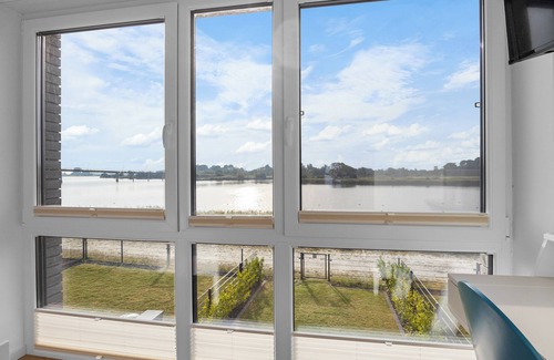 Wangerland Casa | Relaxing hideaway on the Wangermeer: Strandhuus with private beach access