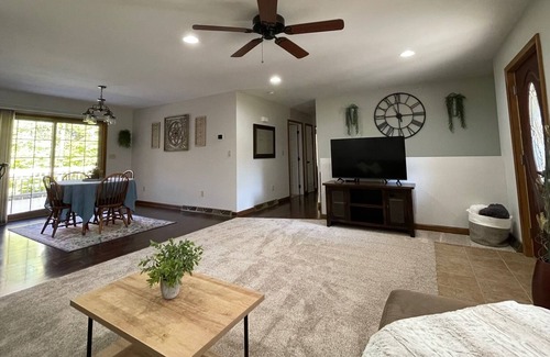 Treasure Lake Casa | Relaxing home located in Treasure Lake