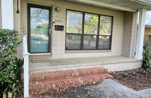 San Jose Casa | Relaxing Home w/ Lg Patio Centrally Located Near Mandarin, San Marco & Downtown