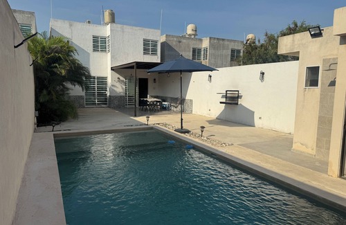 Merida Municipality Casa | Casa relajante con todos los servicios cerca. Ideal para vacacionar.
