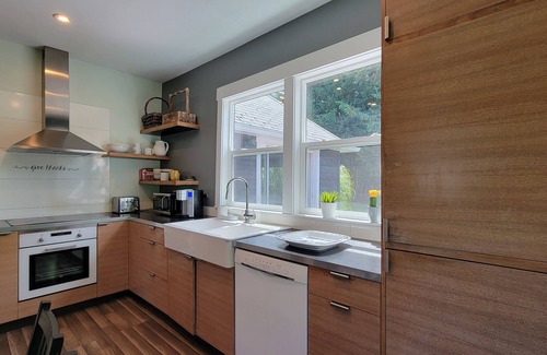 Kennydale Casa | Relaxing in Renton | Charming home, effortless indoor/outdoor flow, EV charger