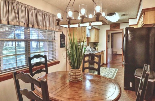 Genoa Casa | Relaxing Lake House Retreat on 12 Acres