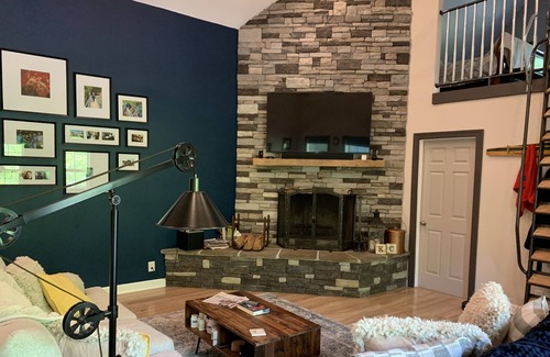 Smithville Casa | Relaxing Lake House Steps to Hidden Harbor Marina