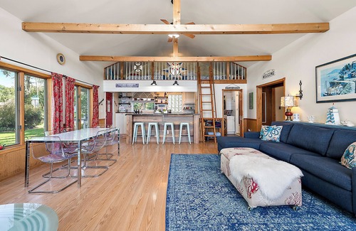 Dowagiac Casa | Relaxing Lakefront Retreat on Beautiful Little Twin Lake