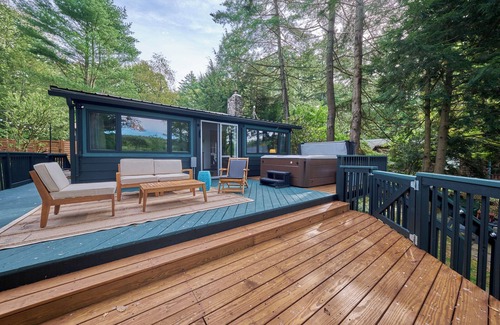Smallwood Cabaña | Relaxing Lakeview Cottage in Smallwood