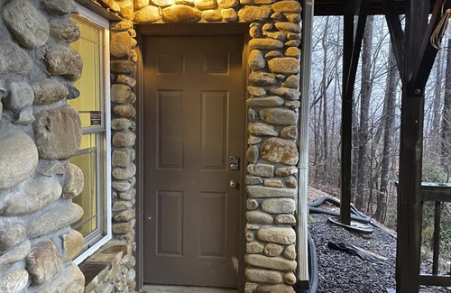 Moravian Falls Apartamento | Relaxing Mountain Apartment
