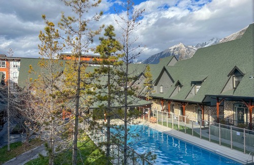Canmore Chalet De Esquí | Relaxing Mountain Getaway at Mystic Springs
