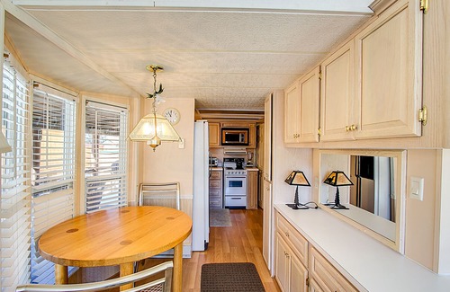 Breckenridge Chalet De Esquí | 1 dormitorio, 1 baño con altillo, piscina comunitaria cubierta climatizada, jacuzzis, sala de juegos, gimnasio