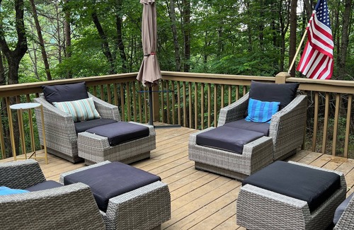 Helen Cabina | Relaxing Mountain View Cabin in Cleveland, GA