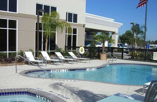 Houston Casa | Relaxing Oasis for a Family W/ Free Breakfast