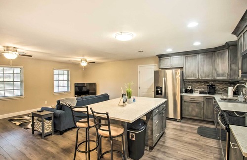 Northeast Pensacola Casa | Relaxing Pensacola Getaway w/ Volleyball Net!