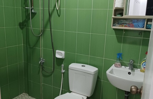 Bacolod Cama Y Desayuno | Relaxing place to stay away from home, good for 2 person only.