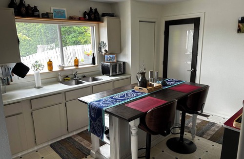 Port Edward Casa | Relaxing Port Ed Coastal Stay