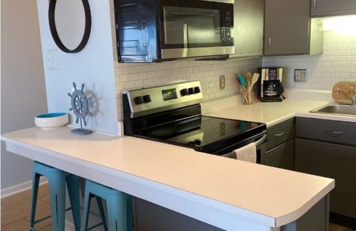 McCutcheon Field Condominio | Relaxing Retreat -Ocean Front Condo