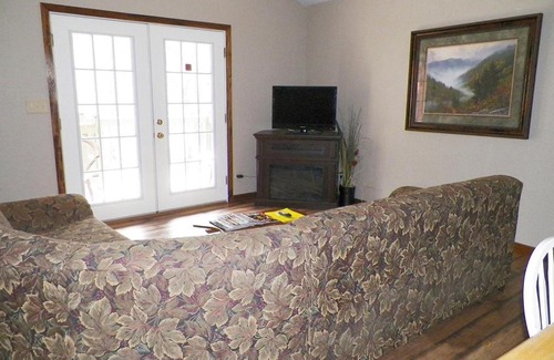Cosby Apartamento | Relaxing Resort Condos at the Foothills of the Smoky Mountains