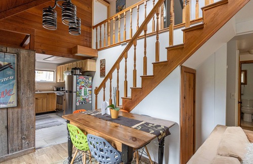 Stowe Area Chalet De Esquí | Relaxing Retreat: 7 mins to both Mountain and Village: Ski, Bike, Hike & Unwind