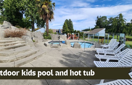 Regional District of Nanaimo Condominio | Relaxing retreat at Pacific Shores Resort Condo