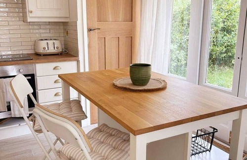 Norwich Cabaña | Relaxing retreat near the Norfolk broads.