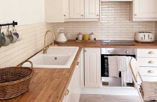 Postwick with Witton Cabaña | Relaxing retreat near the Norfolk broads.