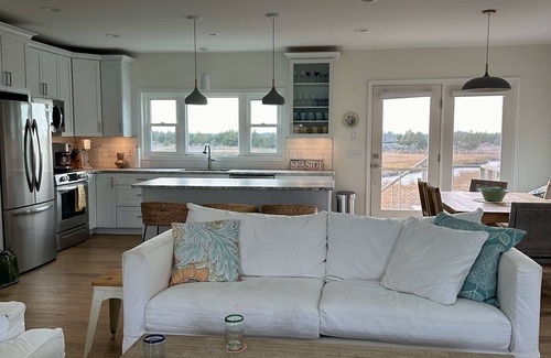 Broadkill Beach Casa | Retiro relajante: pasos de la playa, magníficas vistas y muelle privado