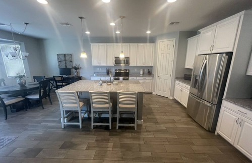 Waddell Casa | Relaxing Retreat w/ Heated Pool, near Golf, Hiking, Sports Stadiums and more…