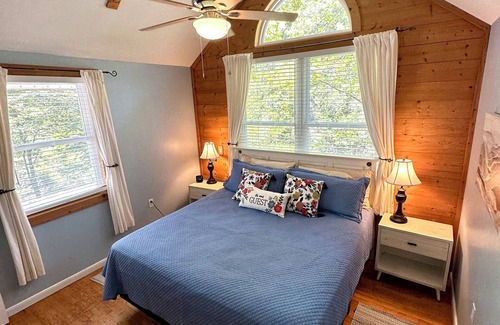 Mars Hill Casa | Relaxing Riverfront Cottage Near Asheville, NC