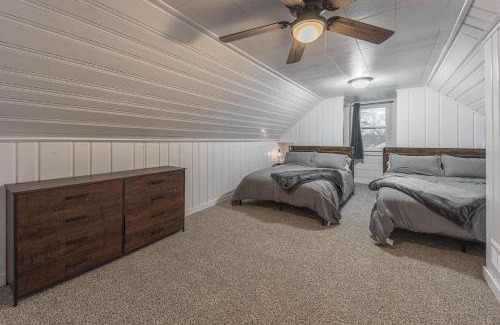 Rockford Casa | Relaxing Rockford Stay 3 br 1 bath in the heart of Northern Illinois Family Friendly