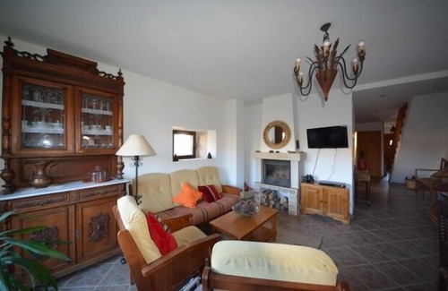 Molinos de Duero Cabaña | Relajante Casa Rural Caminos de Machado con vistas al rio - para 10 personas