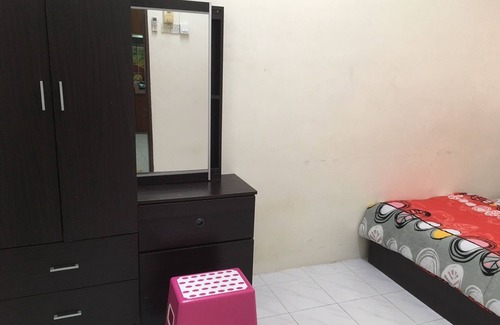 Bayan Lepas Casa | Relaxing Seaside Bayan Homestay