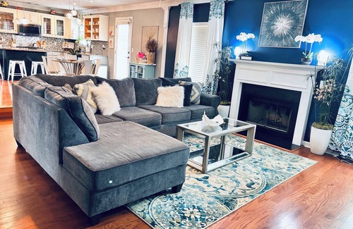 Ellenwood Casa | Relaxing Spacious and Cozy 4 to 5 bedroom-house in Ellenwood.