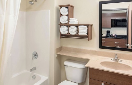 West Valley City Hotel | Relaxing Stay Near Salt Lake / West Valley City's Iconic Spots! With Kitchenette