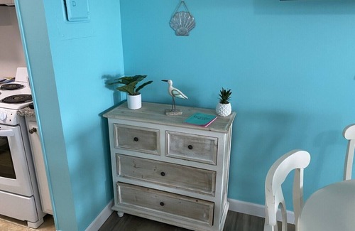 El Centro Beach Condominio | Relaxing Studio short walk to beach! Free round of Golf & Activities Daily!
