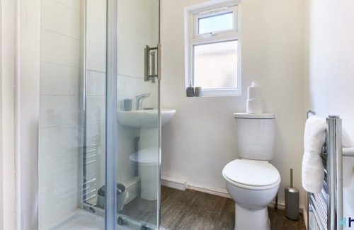 Liverpool Casa | ★Relaxing suburban haven ★by airport ★parking