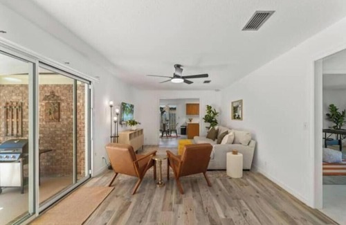 Arlington Casa | Relaxing SWEET HOME 9mi Downtown Pool&Hot tub.