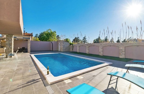 Fazana Villa | Villa relajante en Pula con piscina privada