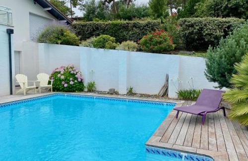 Piraillan Casa | Relaxing villa with pool, multiple terraces, garden, Wifi, close to the beach