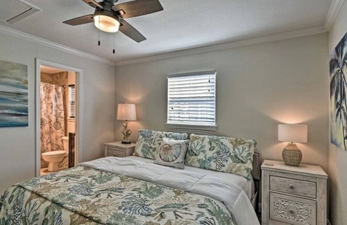 Galveston County Casa | Relaxing Waterside Home w/ Dock & Extra Suite