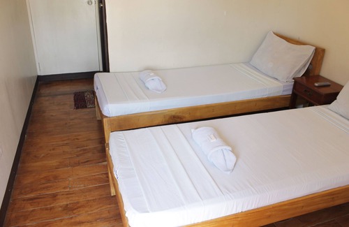Puerto Princesa City Centre Hotel | Remari Tourist Inn