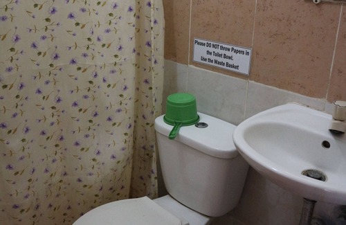 Puerto Princesa City Centre Hotel | Remari Tourist Inn